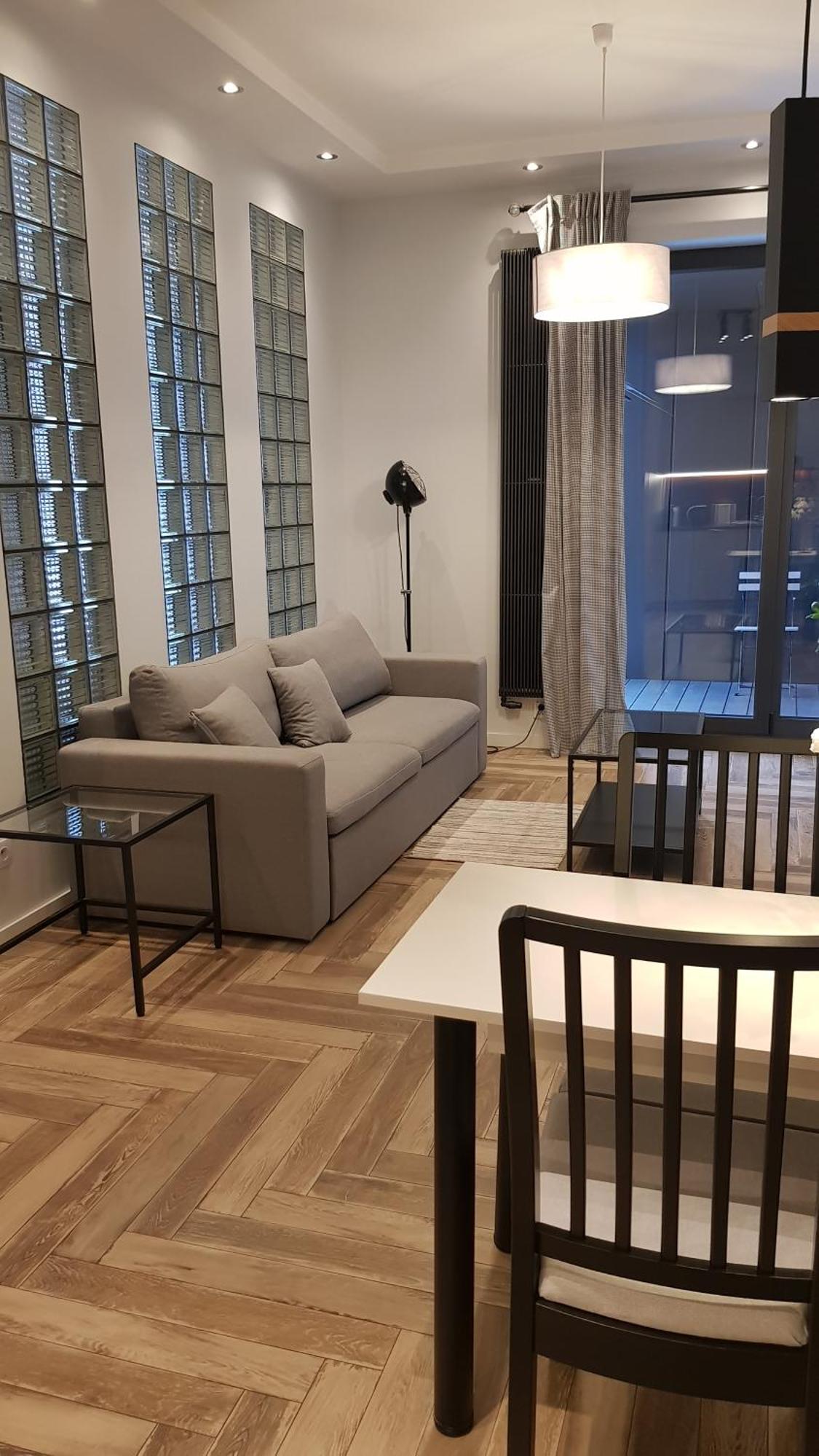 Active C 408 Apartment
