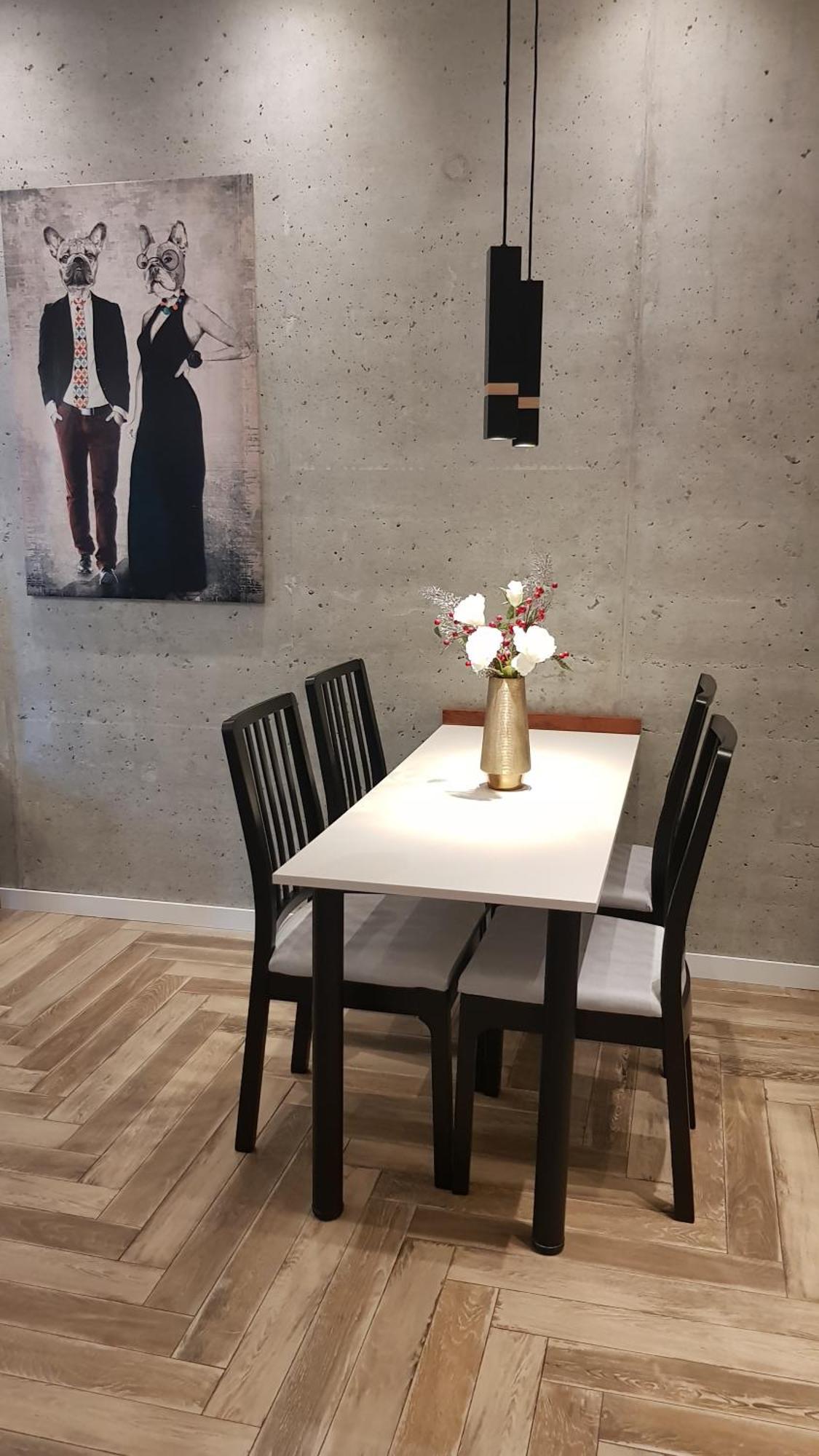 Active C 408 Apartment